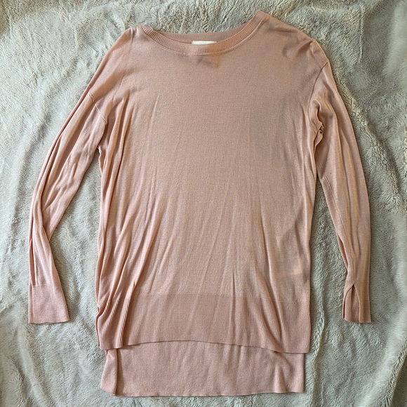 H&M Light Sweater - Picture 1 of 1